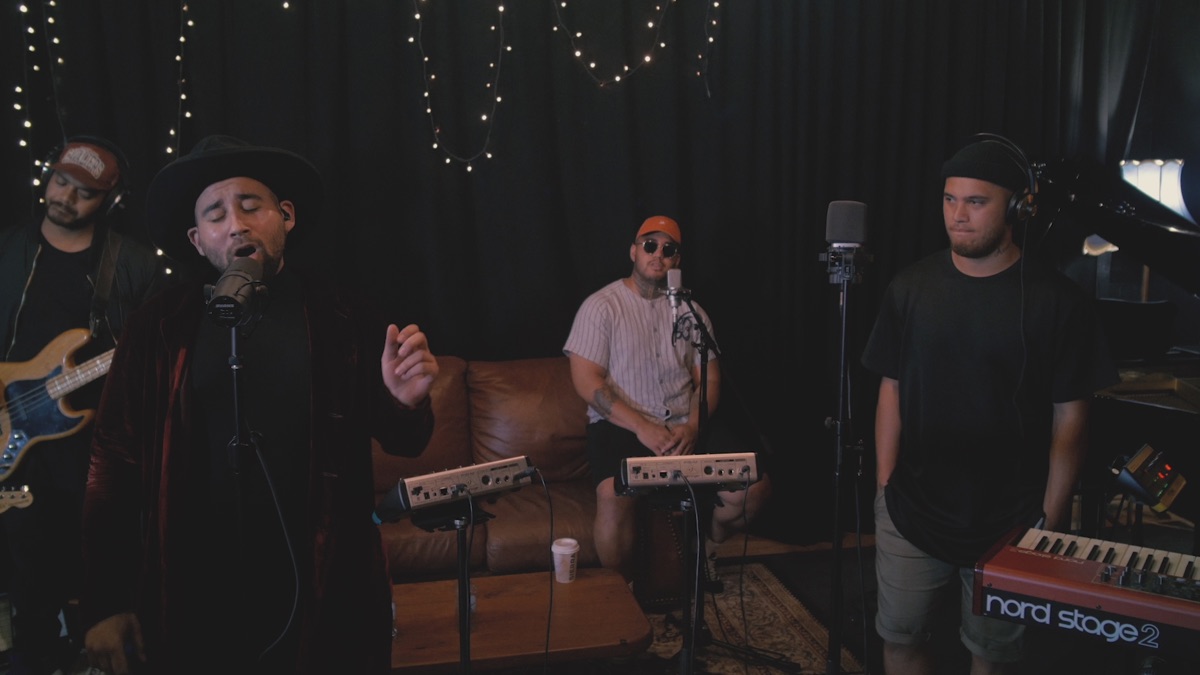 ‎Tennessee Whiskey - Stan Walker & Parson Jamesのミュージックビデオ - Apple Music