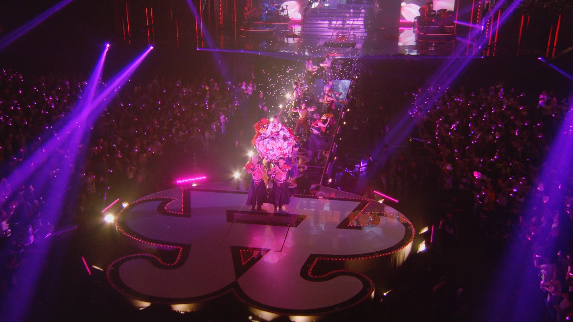 Flower (Ayumi Hamasaki Arena Tour 2016 A - M(a)de in Japan