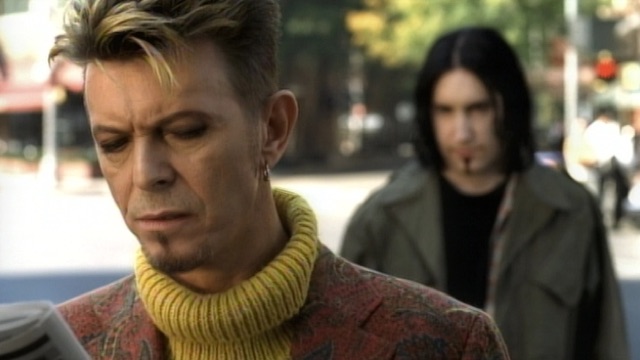 洋楽 David Bowie I'm Afraid of Americans David Bowie - I'm Afraid of Americans (Official Music Video