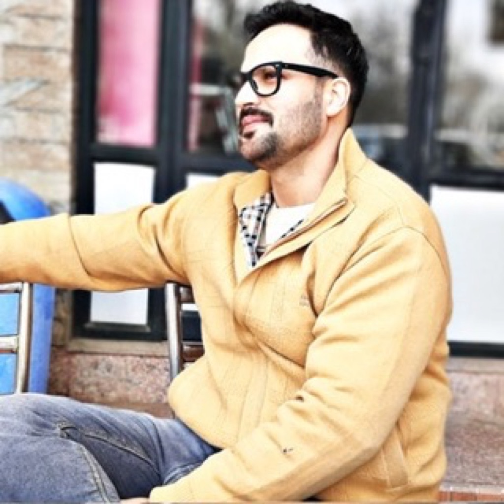 AppleMusic profile picture for @rameez