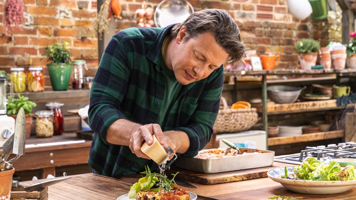 Spring - Jamie Oliver: Seasons (Series 1, Episode 1) - Apple TV (DK)