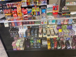 elfbar nachfüll pod läuft aus Charger Ensures Consistent EFEST IMATE R4 INTELLIGENT QC CHARGER - Vape Shop main image 1