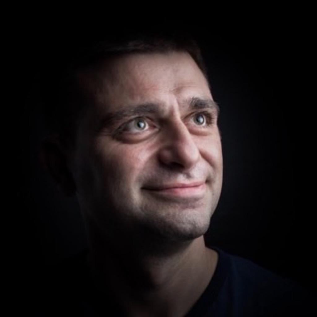 AppleMusic profile picture for @hsirakov