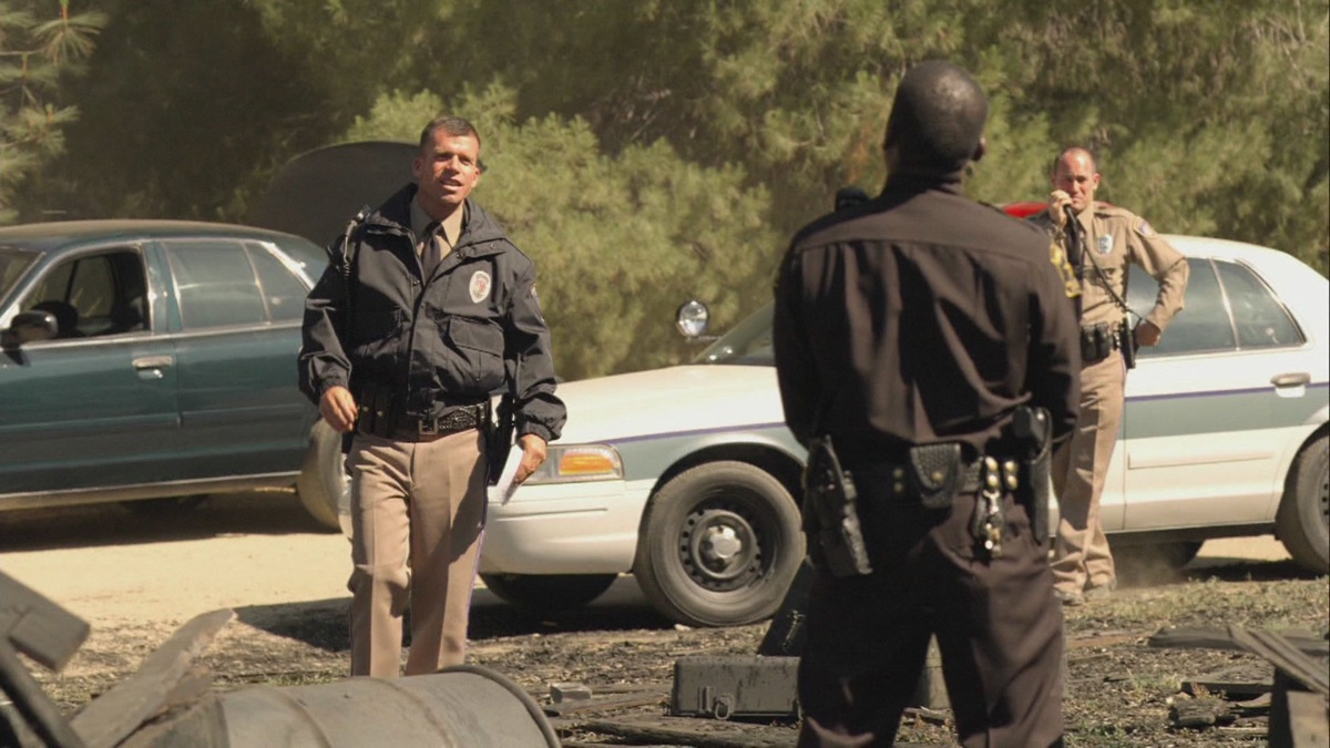 試映》第 1 季第 1 集〈飆風不歸路〉- Apple TV (台灣)