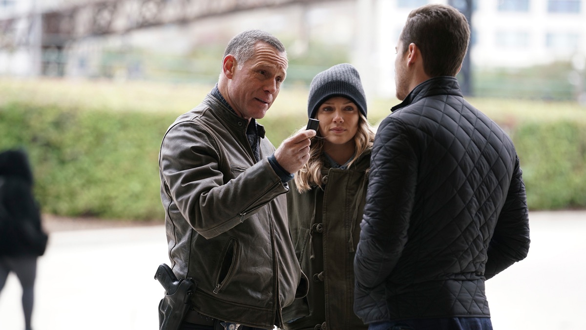 ‎Rabbit Hole - Chicago P.D. (Series 5, Episode 10) - Apple TV (IN)