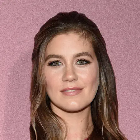 Laura Dreyfuss