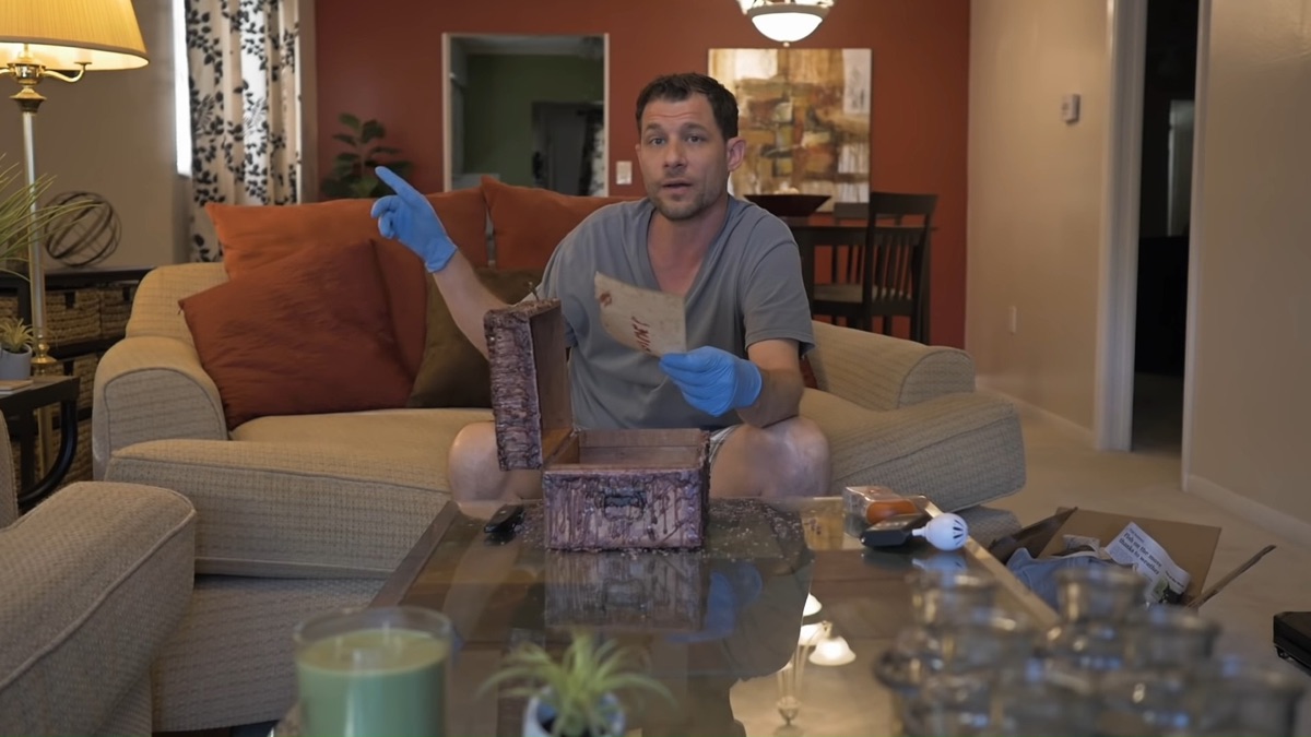 Dybbuk Box: The Story of Chris Chambers - Apple TV - Dybbuk Box The Story Of Chris Chambers