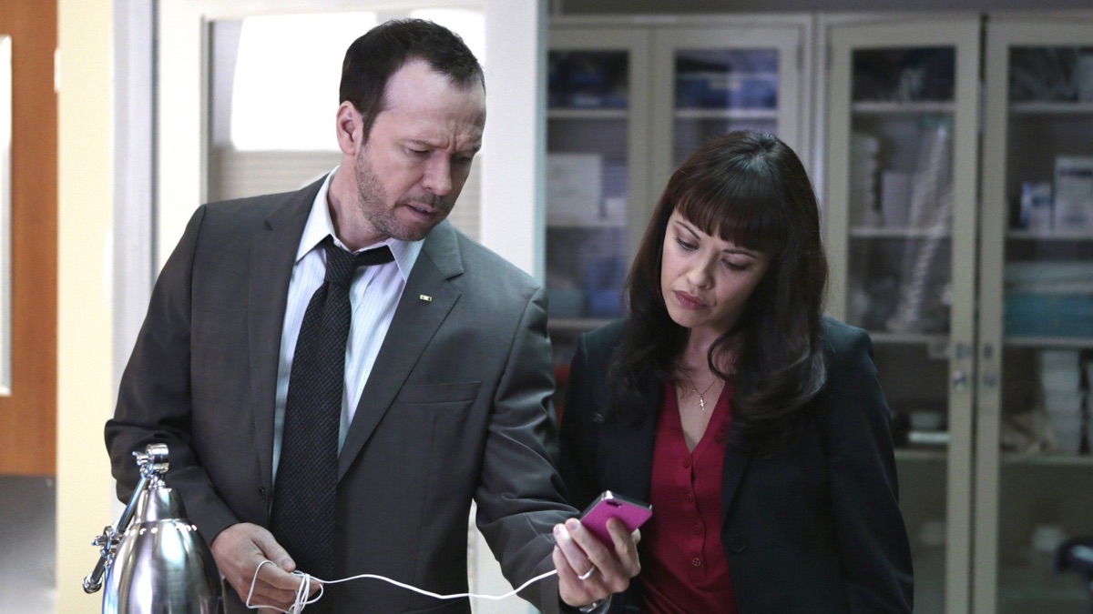 The Truth About Lying - Blue Bloods (Series 4, Episode 4) - Apple TV (UK)