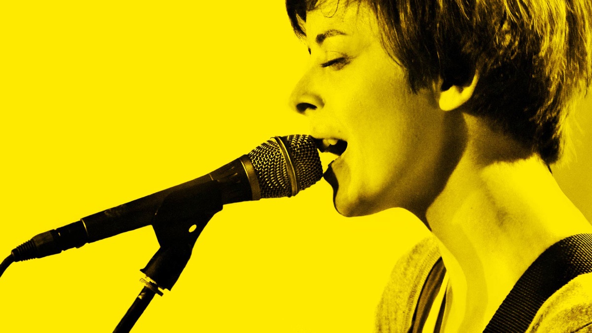 Oh Yeah, She Performs! - Apple TV
