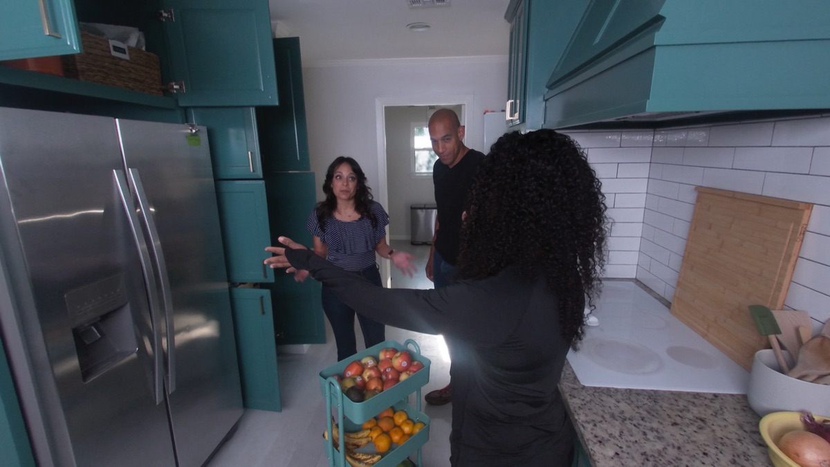 ‎Cluttered and Confused Kitchen Cabinets - Chaos to Calm (Season 1 ...