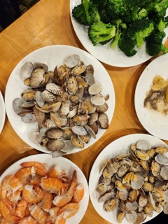 Tomi Sushi & Seafood Buffet Photos