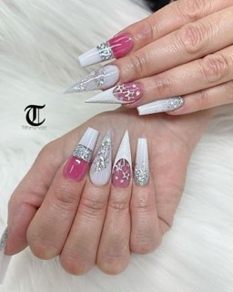 Elan Nails & Spa Photos
