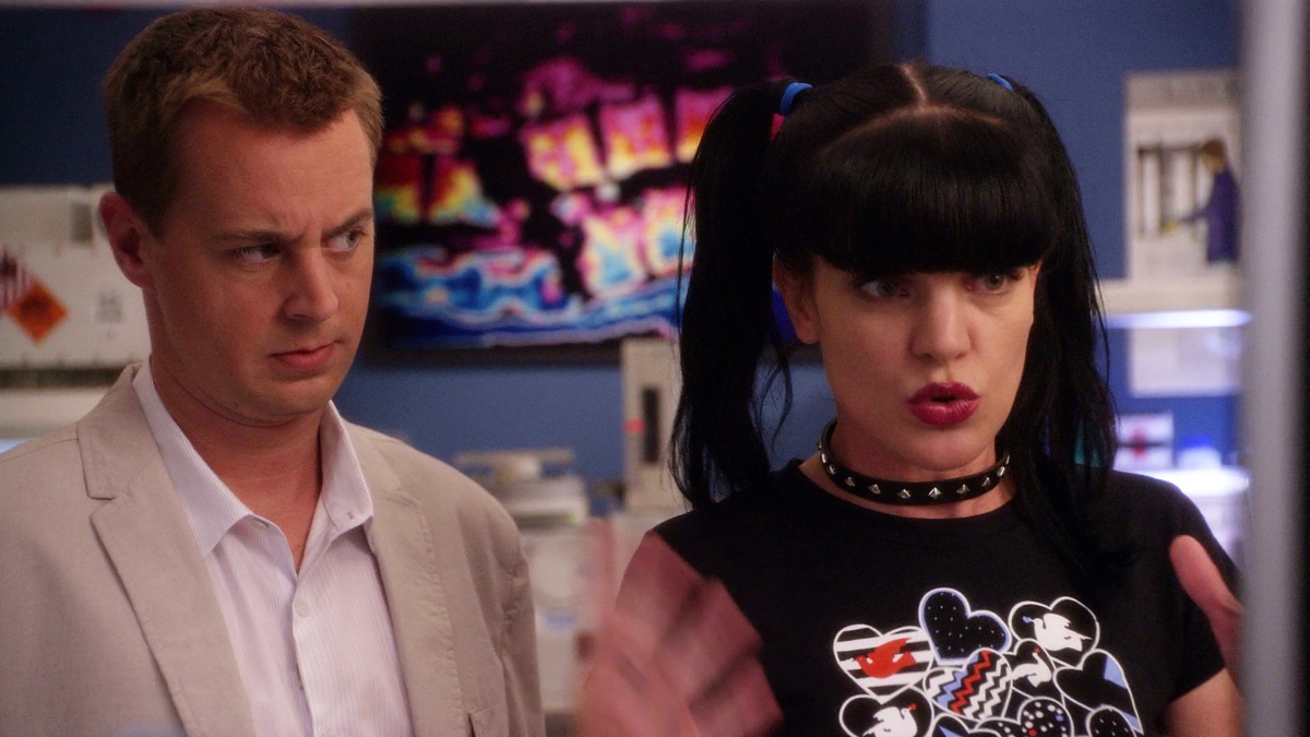 ‎Good Cop, Bad Cop - NCIS (Season 7, Episode 4) - Apple TV (日本)
