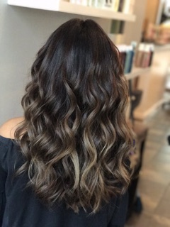 Mirror Mirror Beauty Salon