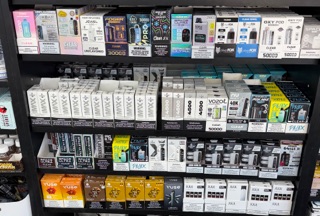 Bluemoon Smoke & Vape Outlets in Somerville, MA United States