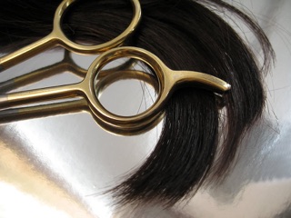 Kinky Hair & Weaves Salon