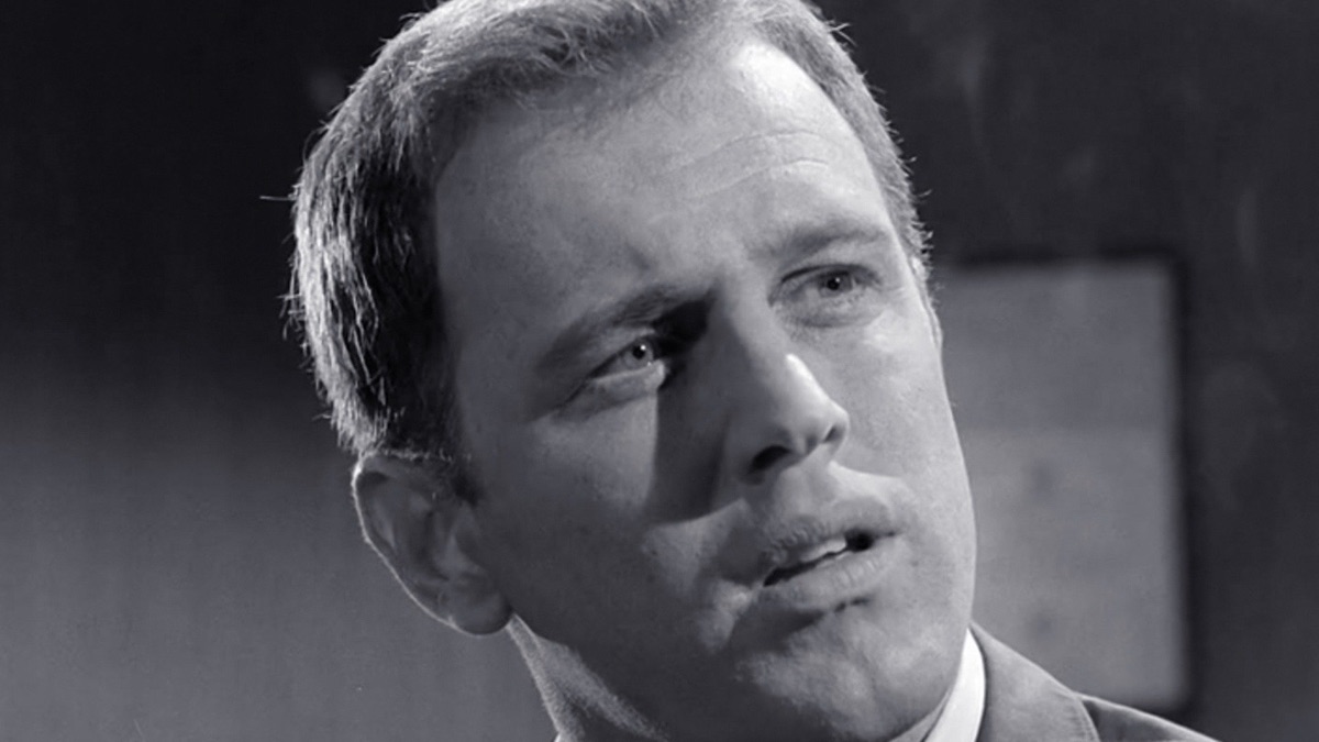 ‎The Case of the Duplicate Case - Perry Mason (Season 8, Episode 27 ...