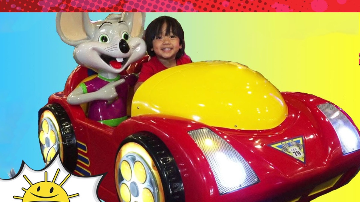 Ryan's Awesome Arcade Playdate! - Ryan's World (Series 16, Episode 8 ...