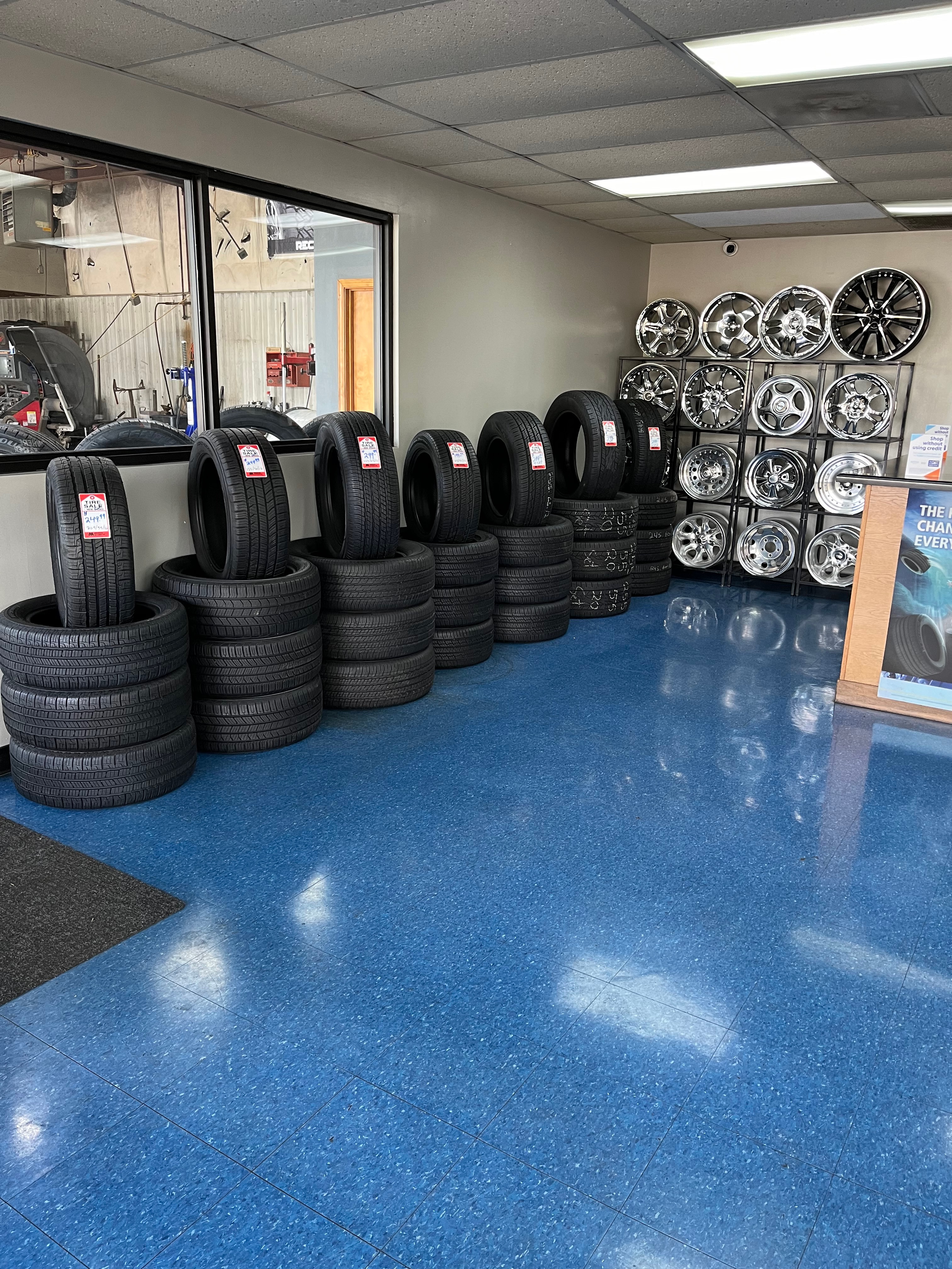 901 Discount Tire & Auto Tech