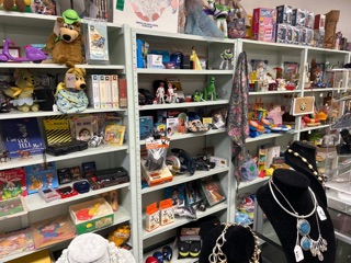 Burnet Library Thrift Shop photo 4