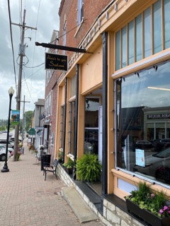 Hair's To You Salon