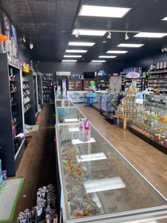 elfbar nachfüll pod läuft aus Elite Vape & Smoke Shop in Orlando, FL United States
