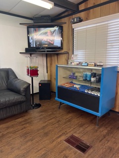 Wayne’s Barber Shop