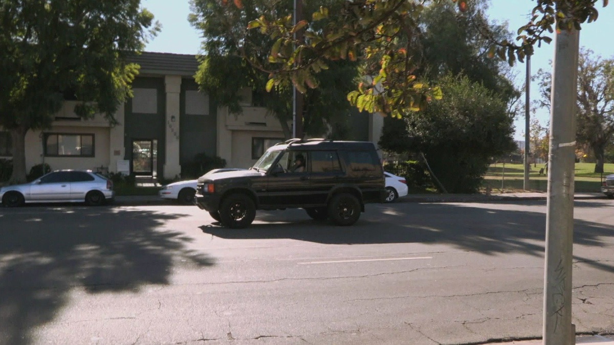 Tour de Van Nuys Storage Wars (Season 11, Episode 27) Apple TV (AU)