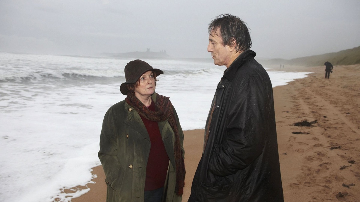 Hidden Depths Vera (Season 1, Episode 1) Apple TV