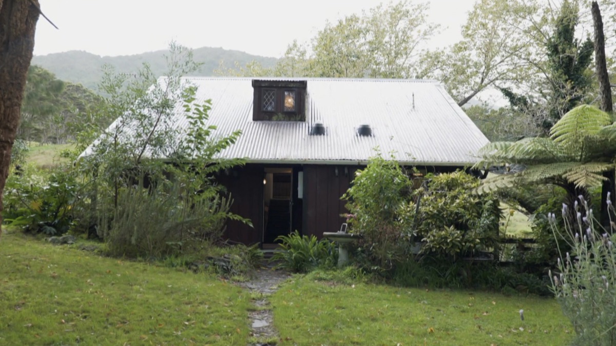 Te Aroha Candy & Sam Country House Hunters New Zealand (Season 2