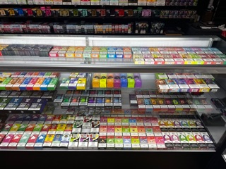 vape shop fingerpost Knuckle Dusters Vapor in Reno, NV United States