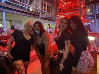 Interio Houston | Bar & Grill