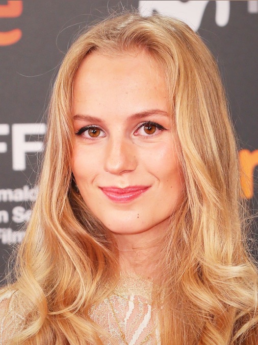 Flora Ofelia Hoffmann Lindahl Films and Shows - Apple TV