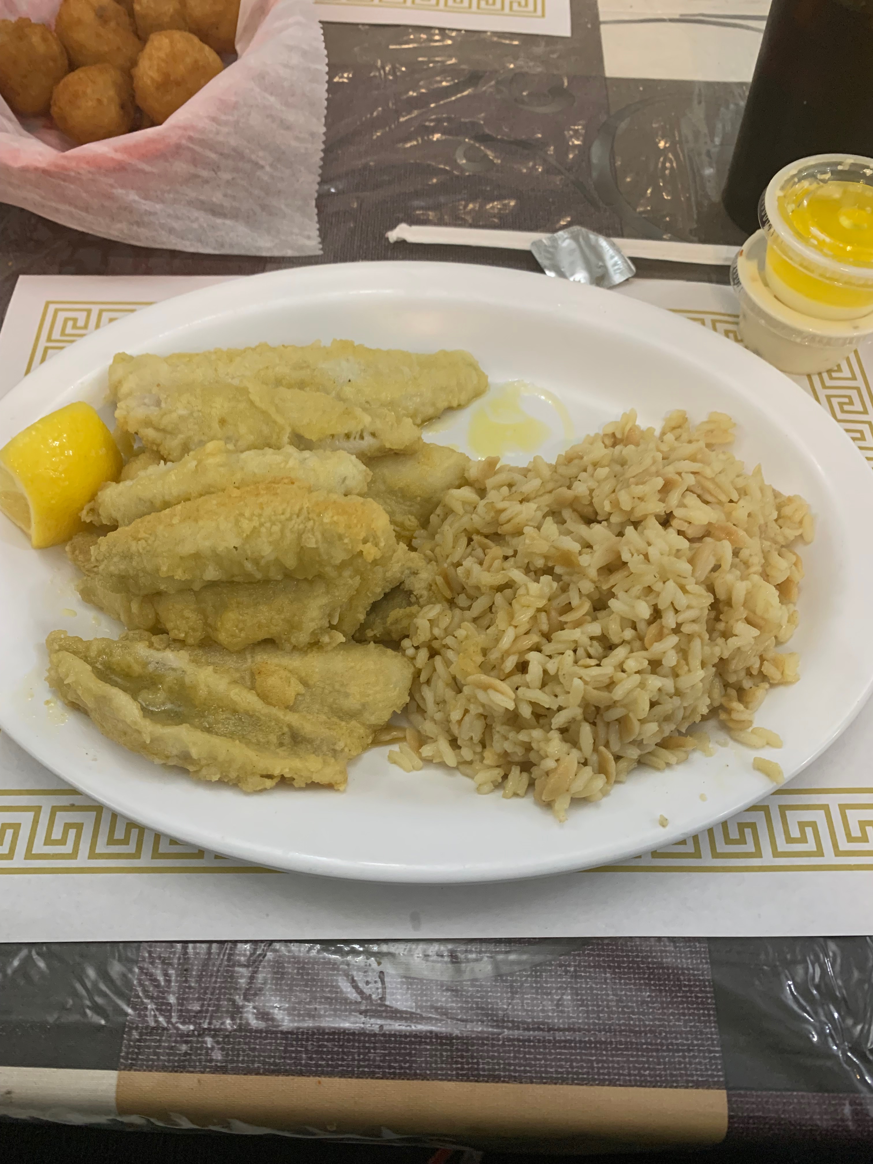 Center Lounge & Restaurant