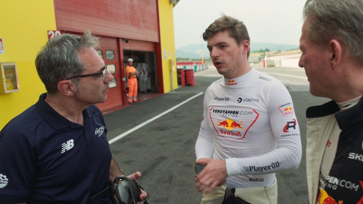 ‎Episode 1 - Max Verstappen - Off the Beaten Track (Series 1, Episode 1