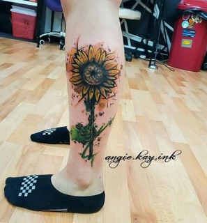 Luna & Lotus | Tattoo & Piercing Studio tattoo studio photo