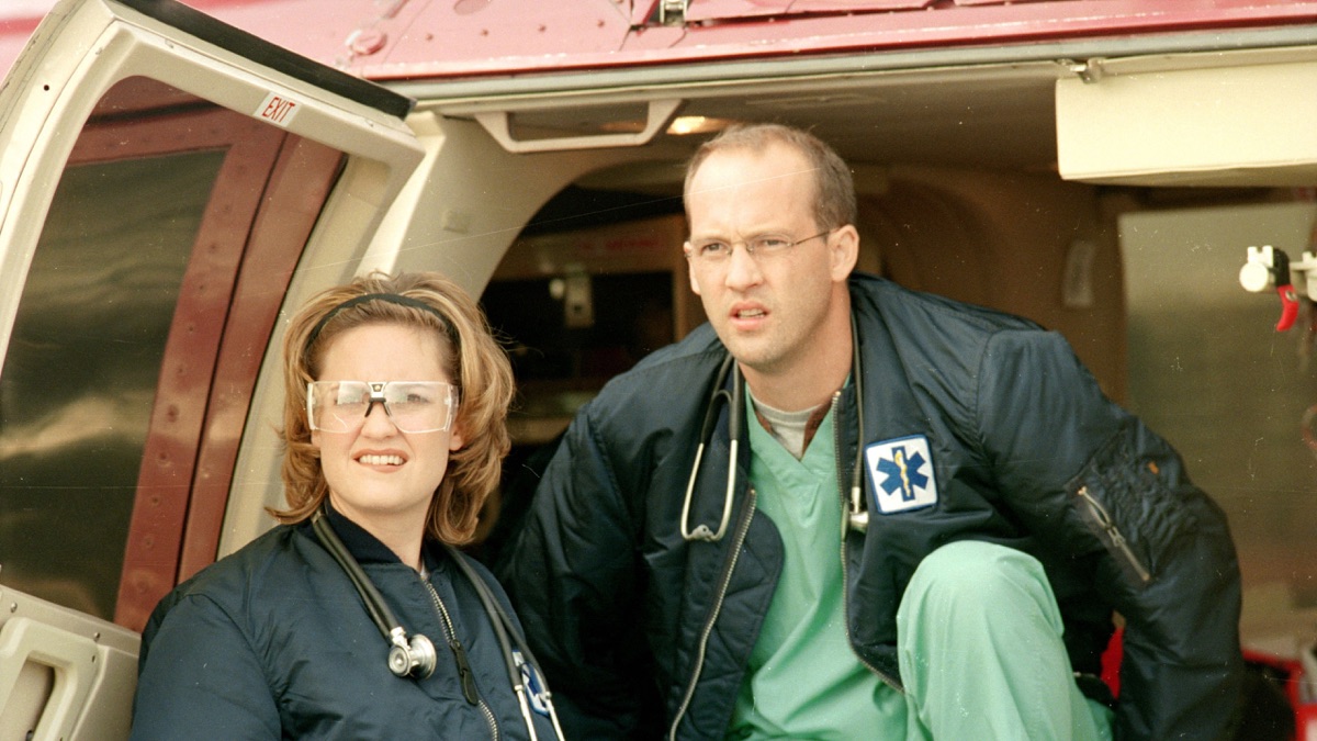 ‎Fear of Flying - ER (Season 3, Episode 6) - Apple TV (日本)