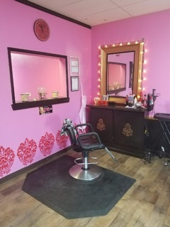 Lizzy’s Beauty Bar and Beautique