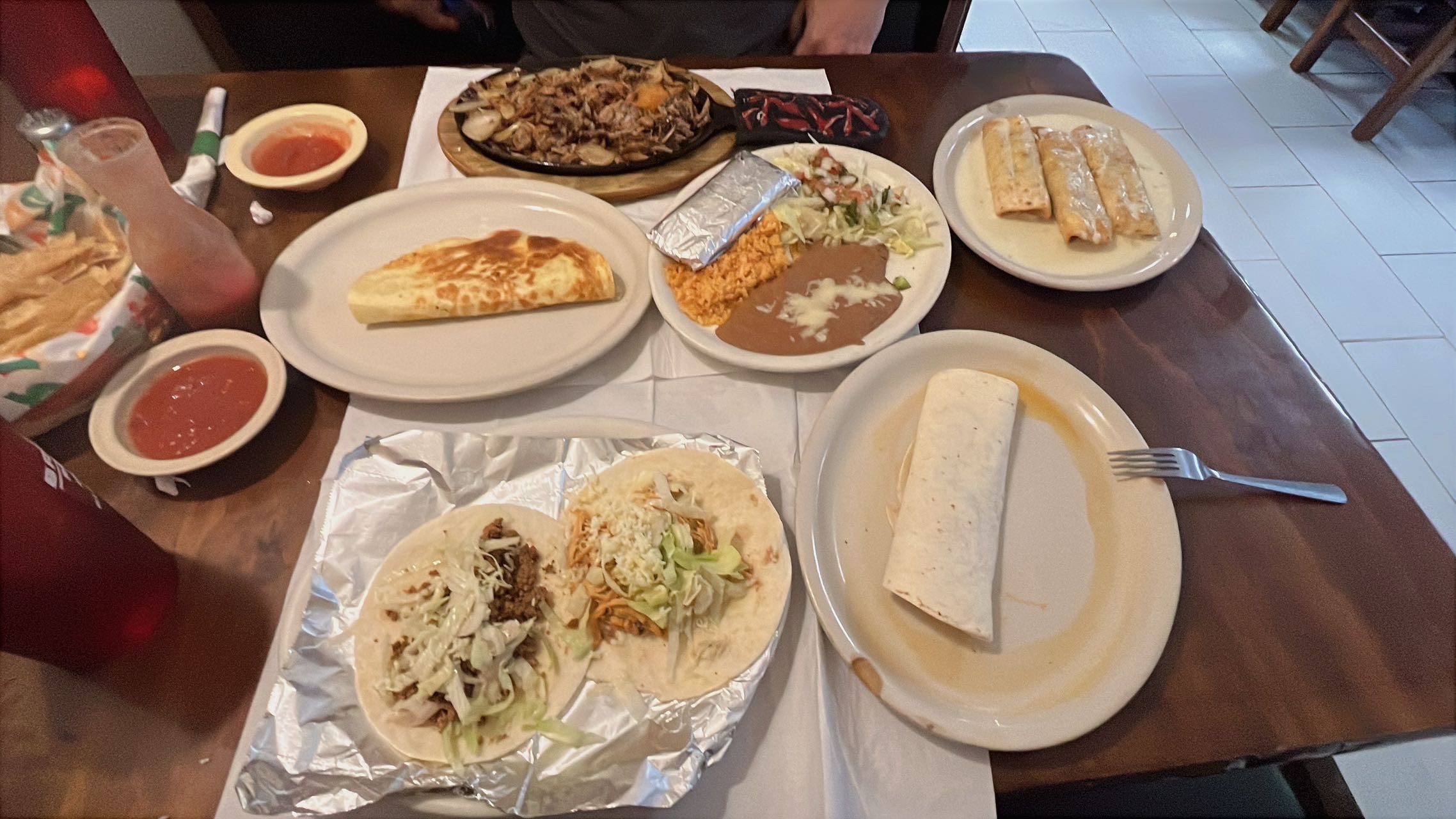 Los Parrilleros Mexican Grille