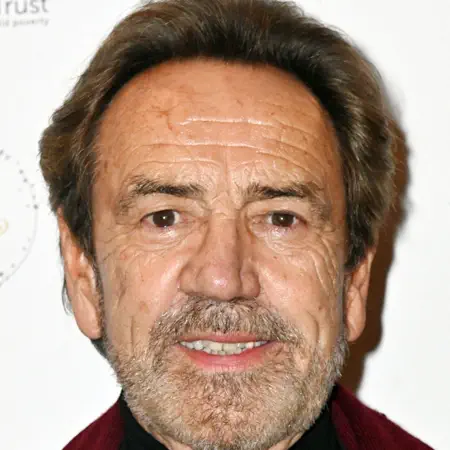 Robert Lindsay