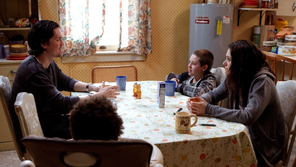 ‎Father Frank, Full of Grace - Shameless (Season 1, Episode 12) - Apple TV