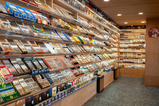 symptoms of tobacco abuse Nicotine Addiction: Signs, Causes, Diagnosis, Treatment, and Prevention