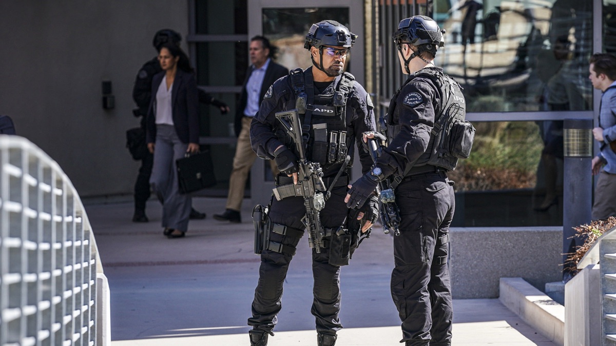 AJUSTE DE CUENTAS - S.W.A.T. (temporada 4, episodio 14) - Apple TV