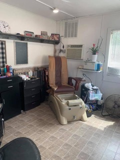 Graham’s Haircuts & Pedicures