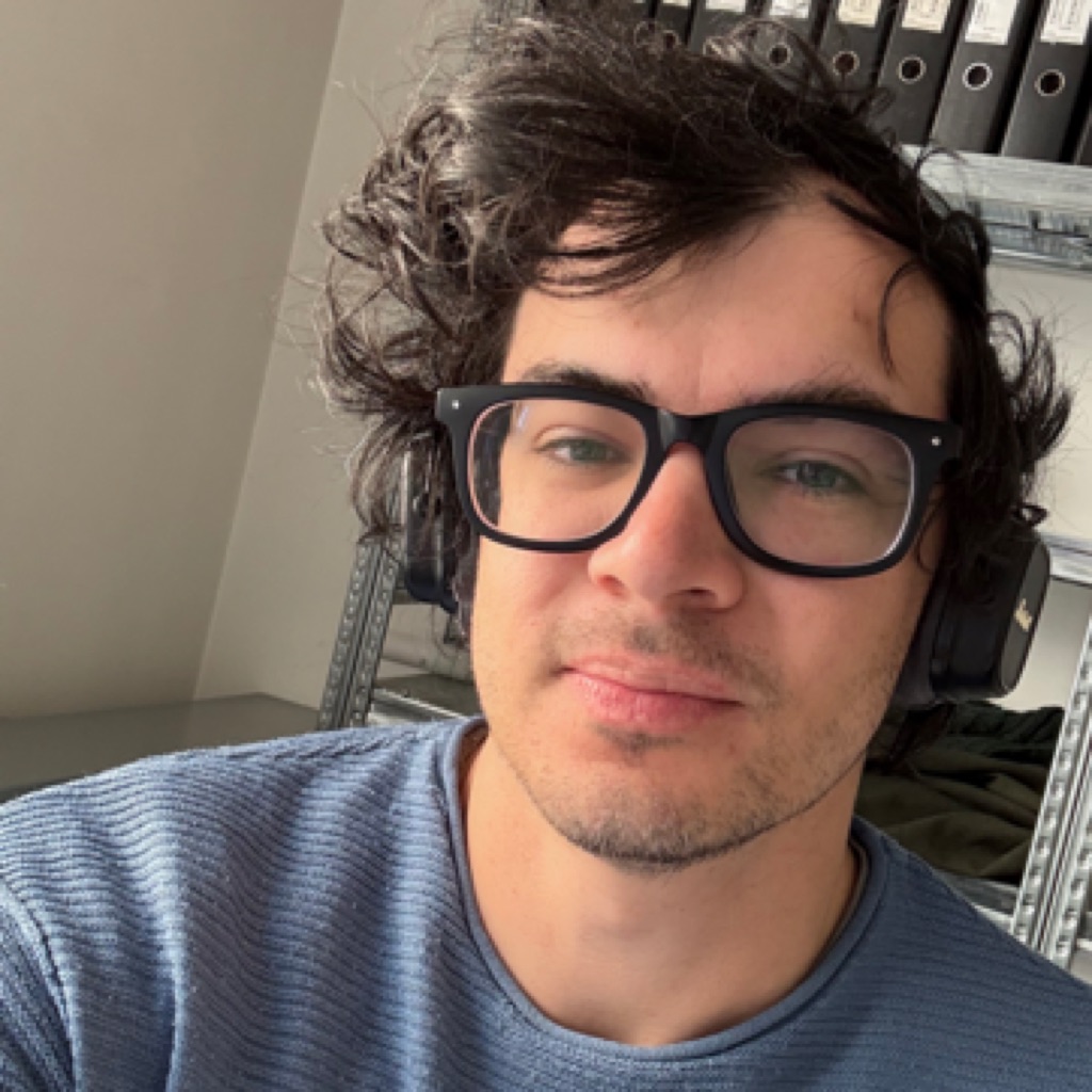 AppleMusic profile picture for @jure