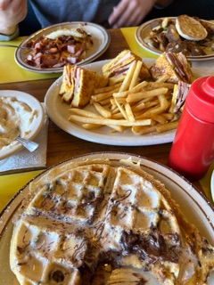 Leroy's Family Restaurant