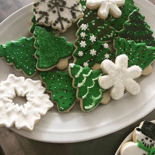 Cindy’s Sweets & Eats