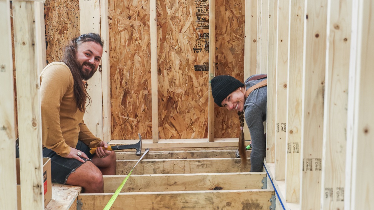 ‎The Problem Project Pivot - Good Bones (Series 8, Episode 8) - Apple ...