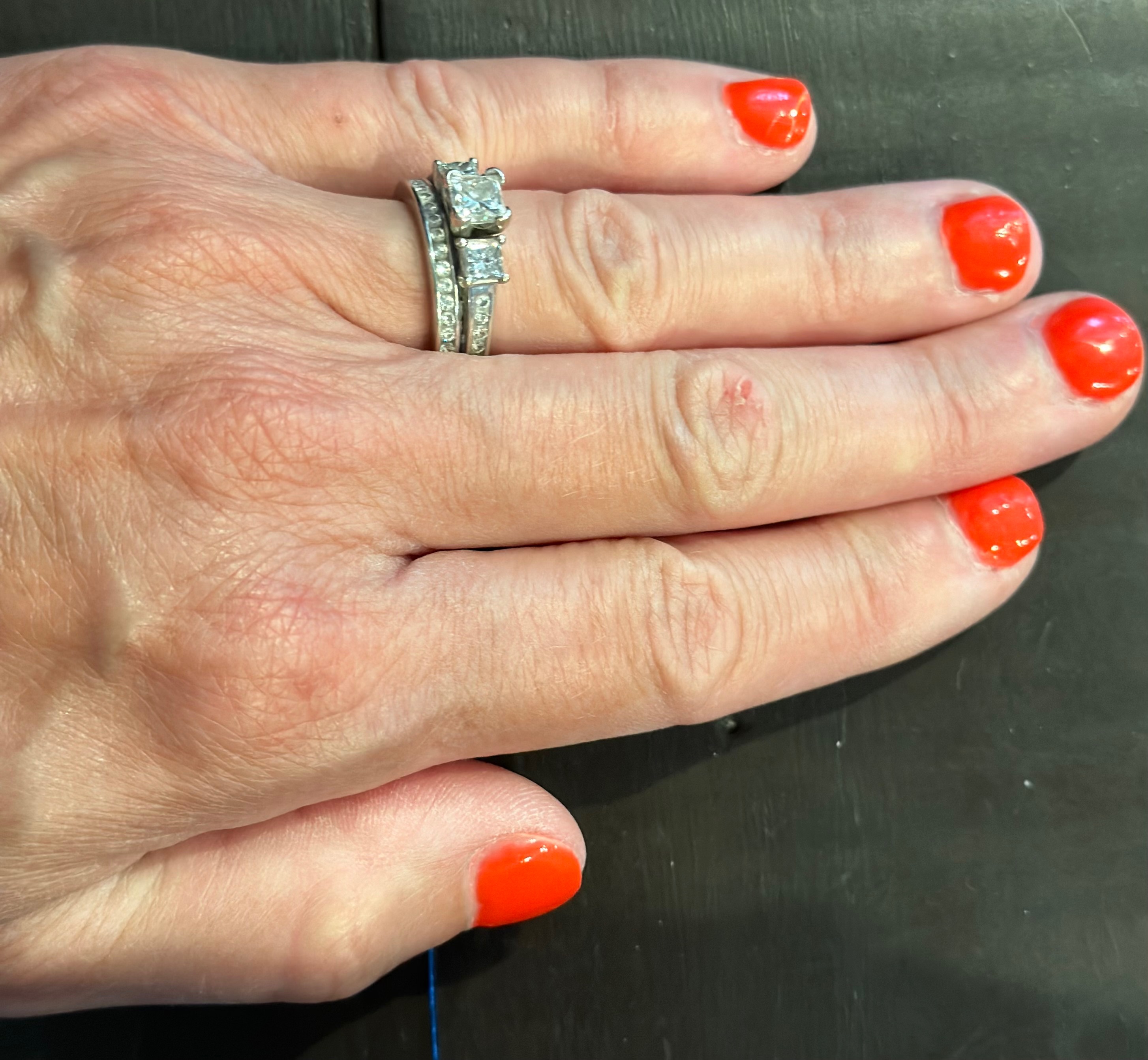 Healthy Nails Lounge & Spa
