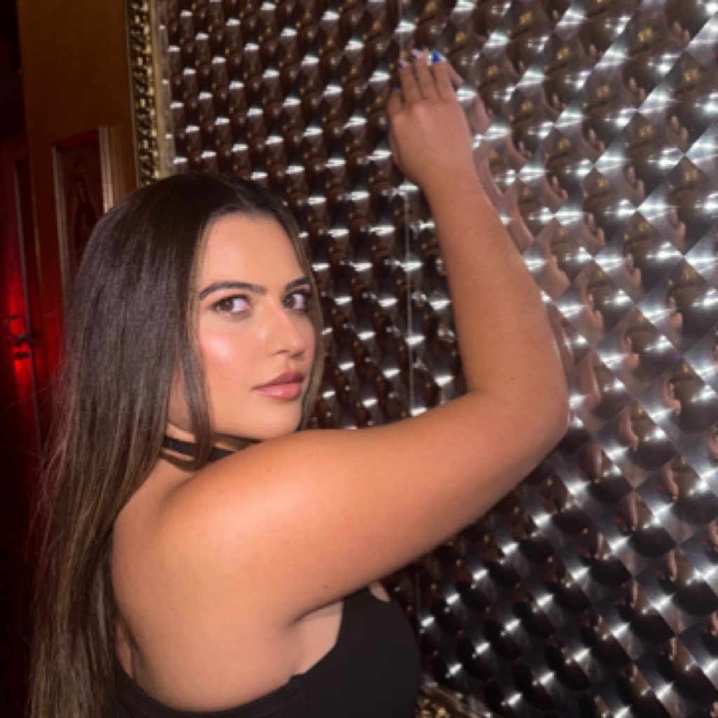 AppleMusic profile picture for @massiel
